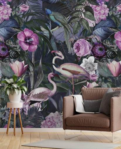 dunkelviolette, blaue und grüne florale Flamingo-Tapete
