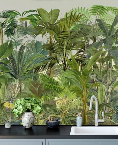 grön anpassningsbar bladtapet väggmålning kallad Tropical Landscape av Andrea Haase för lounger