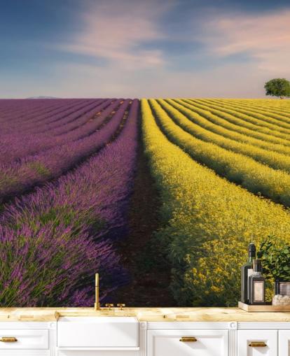 fresque murale personnalisable violette et jaune appelée Purple and Yellow Flowers pour les chambres, les cuisines et les salles à manger