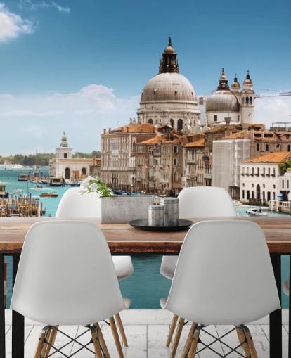 Grand Canal and Basilica Santa Maria della Salute, Venice, Italy wallpaper