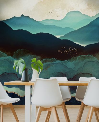 indigo en blauwe op maat gemaakte behangmuurschildering genaamd Indigo Mountains van SpaceFrog Designs voor woonkamers
