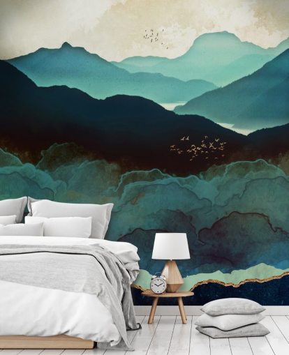 indigo og blåt brugerdefineret tapetmaleri kaldet Indigo Mountains af SpaceFrog Designs til stuer