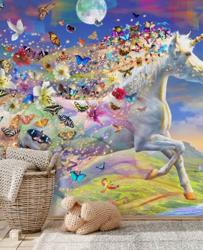 carta da parati unicorno in corsa con criniera di farfalla e uccello