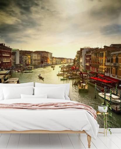 venetian canal and gondolas wallpaper venetian canal and gondolas wallpaper