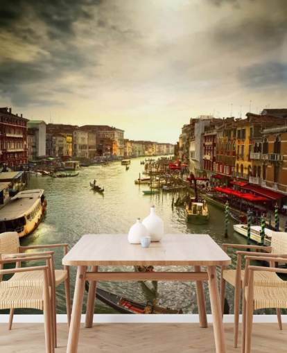 Descargar el fondo de pantalla venetian canal and gondolas