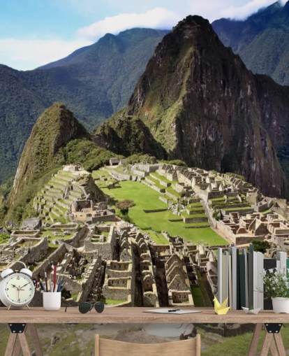 Machu Picchu mural