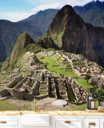 Machu Picchu mural