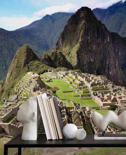 Machu Picchu mural