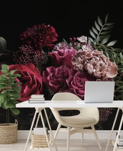 rosa och röda blommor på svart bakgrund tapeter