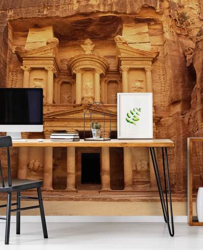 Petra Tempel uitgehouwen in muurschildering van rots