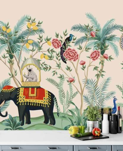 illustrierter gekleideter Elefant, Pfau und Affe im blühenden Dschungel Tapete