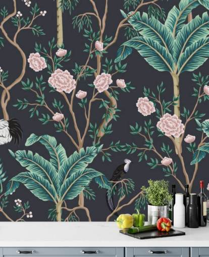 papel de parede floral escuro e chinoiserie de pássaros