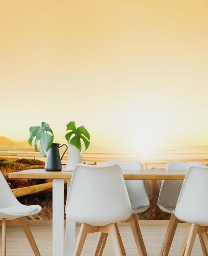 Decorazione murale con tramonto dorato sulla spiaggia