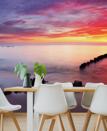 Fondo de pantalla de playa al atardecer rosa y morado en Polonia