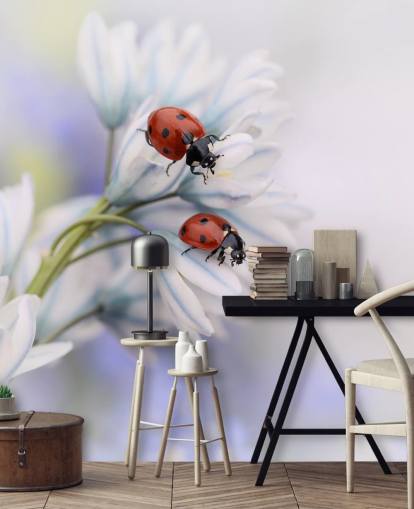 Lieveheersbeestjes op witte bloemen muurschildering