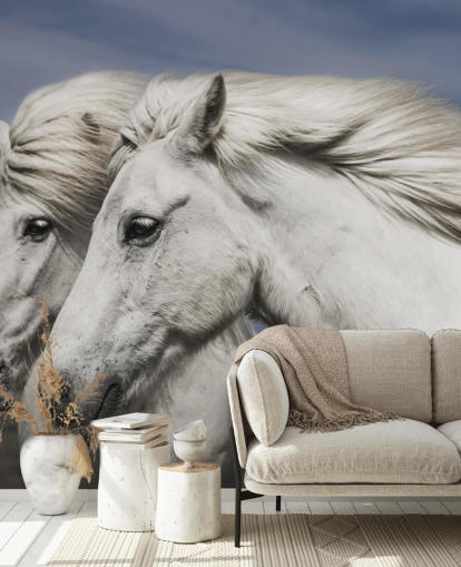 Witte paarden in windmuurschildering