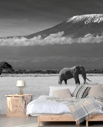 Decorazione murale con elefante bianco e nero nel paesaggio Decorazione murale con elefante bianco e nero nel paesaggio