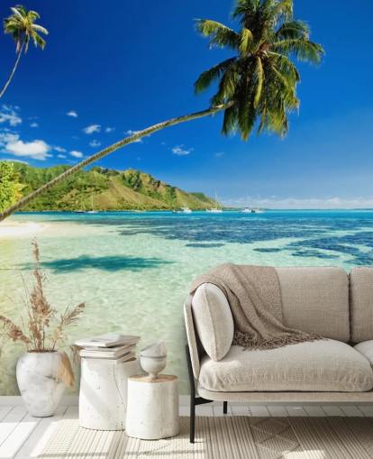 mural de papel pintado de playa tropical azul y verde llamado Palm Tree Lagoon para dormitorios y oficinas en casa