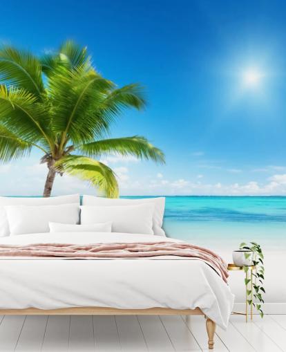 mural de papel de parede de praia personalizado em azul e branco chamado Palm and Sea para casa ou escritório 