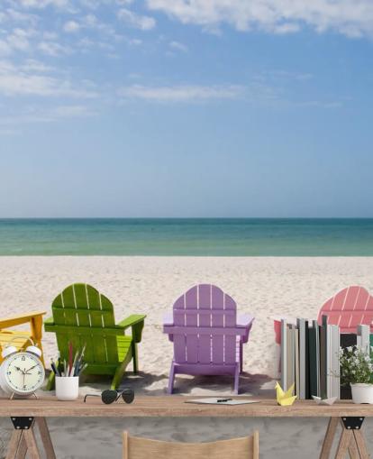 Papel pintado de sillas de playa en la playa