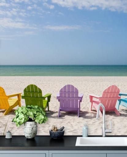 Papel pintado de sillas de playa en la playa