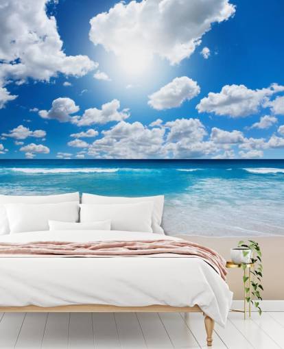 mural de papel pintado de playa azul y blanco llamado Ocean Skies para oficinas en casa, baños y dormitorios
