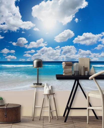 Blau-weiße Strandtapete namens Ocean Skies für Heimbüros, Badezimmer und Schlafzimmer Blau-weiße Strandtapete namens Ocean Skies für Heimbüros, Badezimmer und Schlafzimmer