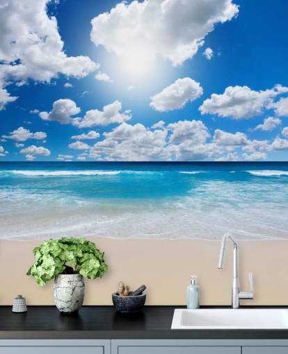 blå och vit strand tapet väggmålning kallad Ocean Skies för hemmakontor, badrum och sovrum