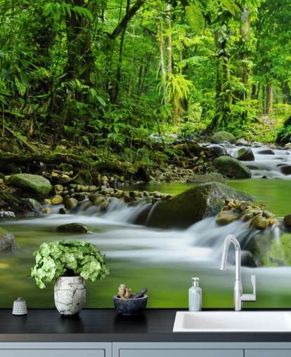 carta da parati murale con ruscello verde chiamato Beautiful Mountain Stream at Wallsauce per camere da letto, bagni e uffici