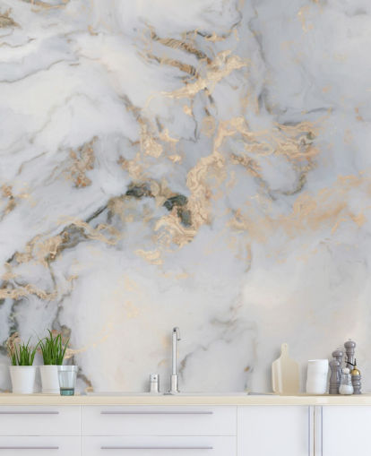 mural de papel pintado de mármol personalizable teñido de blanco y dorado llamado Decadent Marble para cocinas, baños o dormitorios mural de papel pintado de mármol personalizable teñido de blanco y dorado llamado Decadent Marble para cocinas, baños o dormitorios