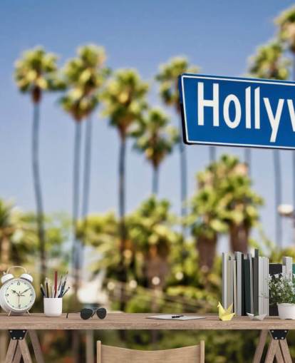 decorazione murale con segno blu di hollywood
