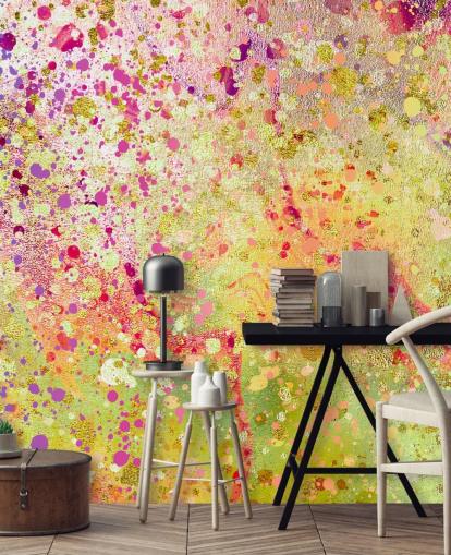 mural de papel de parede abstrato personalizado com pintura salpicada rosa, roxo e dourado chamado Burst of Joy de Lara Skinner para quartos