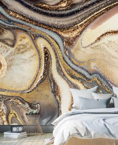 guld, brun och benvit anpassningsbar geodetapetväggmålning kallad Creamy Caramel Geode av Lara Skinner för kök