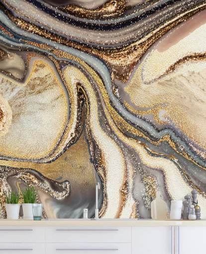 guld, brun och benvit anpassningsbar geodetapetväggmålning kallad Creamy Caramel Geode av Lara Skinner för kök