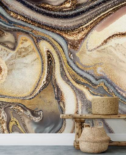 gull, brun og off-white tilpassbar geodetapetveggmaleri kalt Creamy Caramel Geode av Lara Skinner for kjøkken