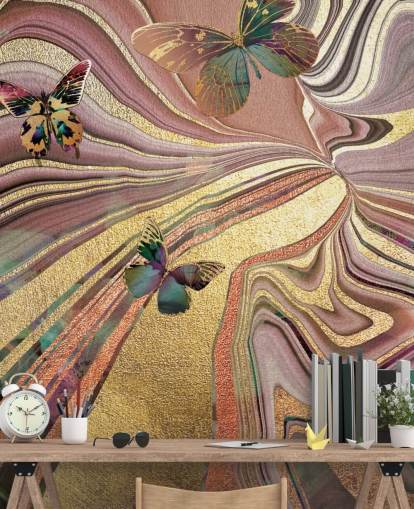 goudgevleugelde vlinders op paars, roze en goud geode behang