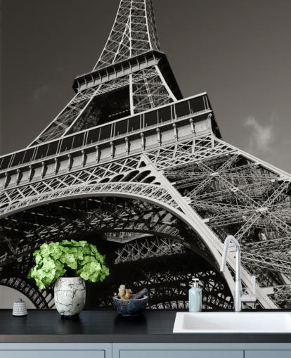 La carta da parati della Torre Eiffel dal basso