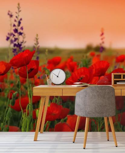 Mohnblumen und lila Blumen-Tapete