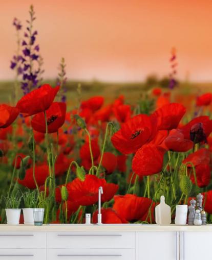 Mohnblumen und lila Blumen-Tapete