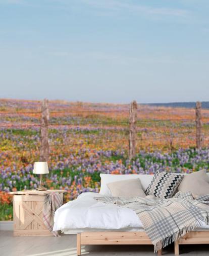 eng felt med orange, lilla og gule blomster tapet eng felt med orange, lilla og gule blomster tapet