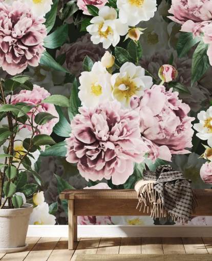 rosa peoner og gule og hvite blomster tapet