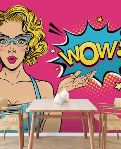 dame zegt wow roze, blauw en geel pop-art behang