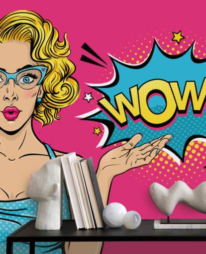 lady saying wow papel de parede pop art rosa, azul e amarelo