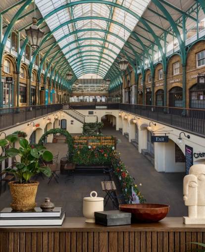 fondo de pantalla de convent garden in lockdown