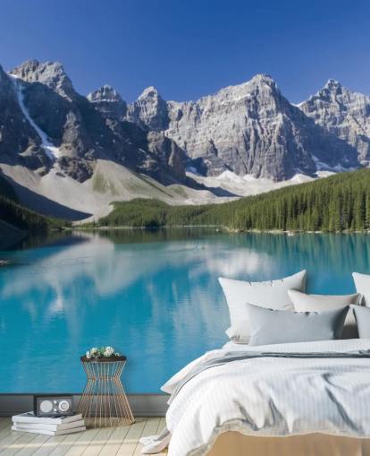 blauwe op maat gemaakte meer- en bergmuurschildering genaamd Lake Moraine in Banff National Park voor kantoren