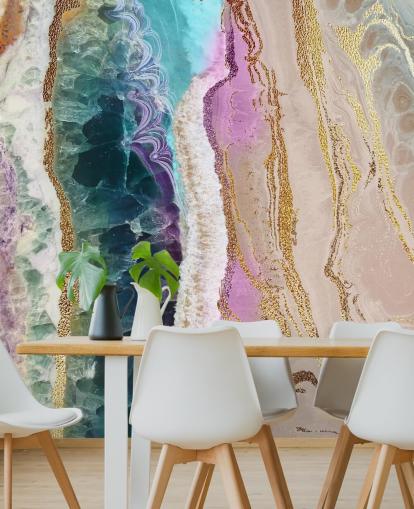 lilla, lyserød og guld tilpasselig geode tapetmaleri kaldet Rock Pool Beach af Lara Skinner til lounger