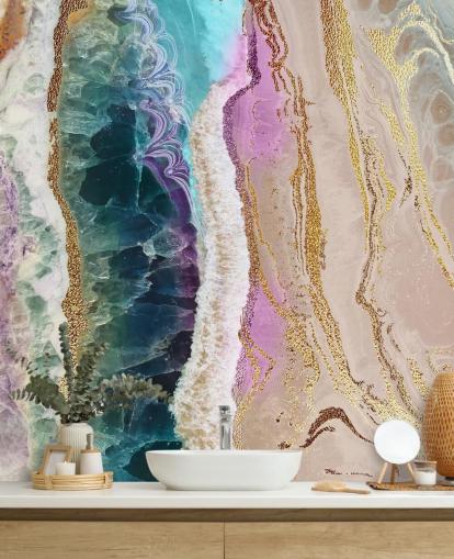 lilla, rosa og gull tilpassbart geodetapetveggmaleri kalt Rock Pool Beach av Lara Skinner for salonger