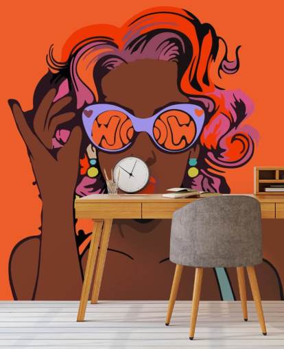 fondo naranja, hermosa dama negra con pelo morado y gafas de sol papel pintado pop art