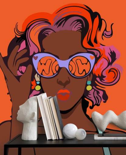 fondo naranja, hermosa dama negra con pelo morado y gafas de sol papel pintado pop art