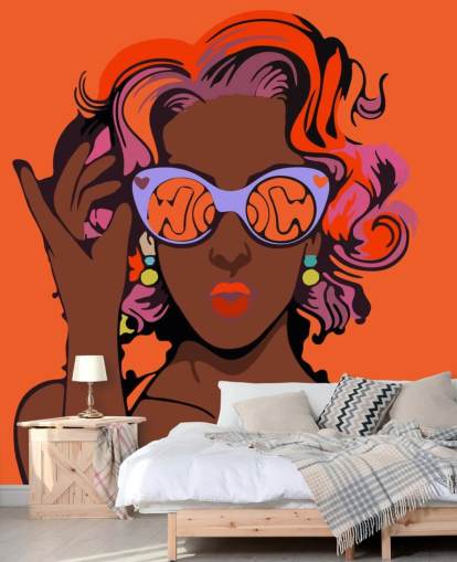 sfondo arancione, bella signora nera con capelli viola e occhiali da sole pop art carta da parati sfondo arancione, bella signora nera con capelli viola e occhiali da sole pop art carta da parati